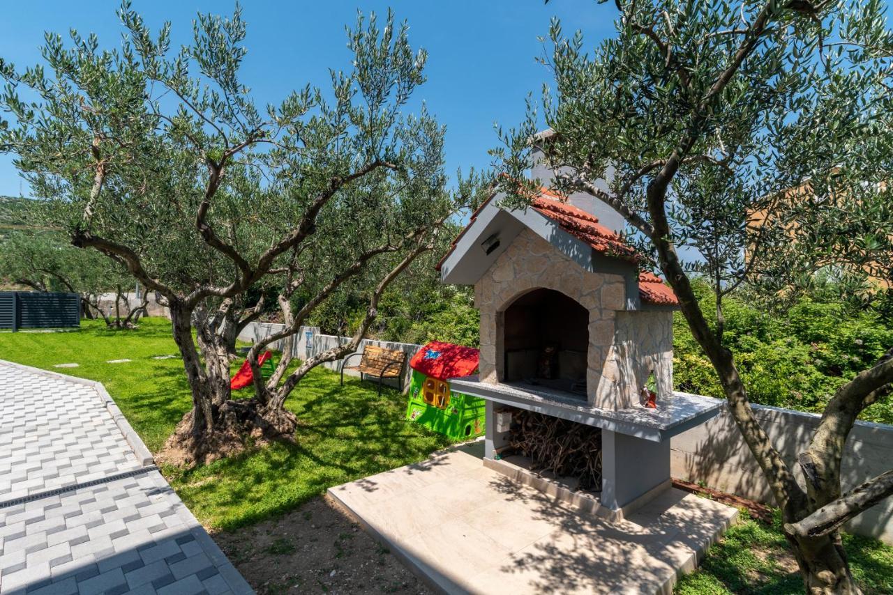 Olea Apartments Trogir Exterior photo